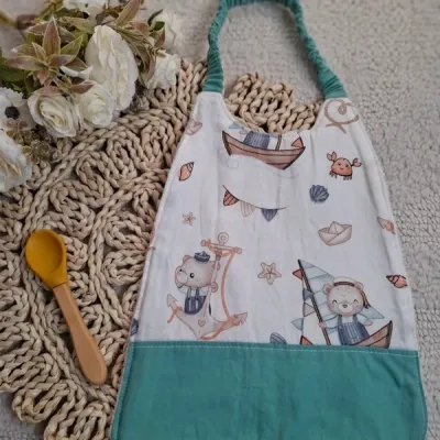 Bavoir élastique motifs ours